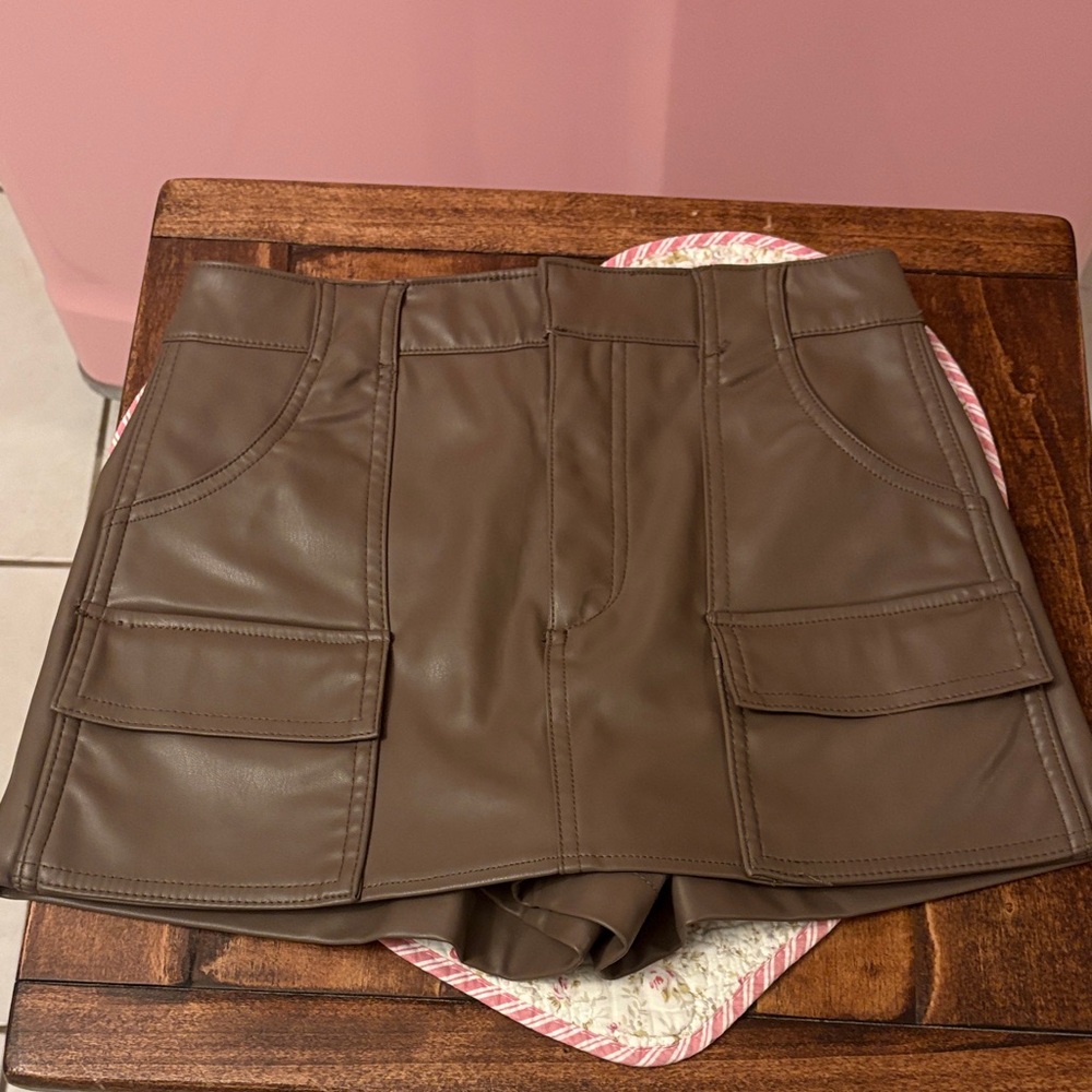 Zara leather cargo skirt skort brown  XS NWOTs